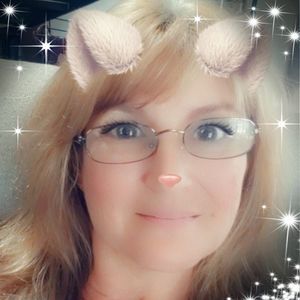 Meet your Posher, Michèle